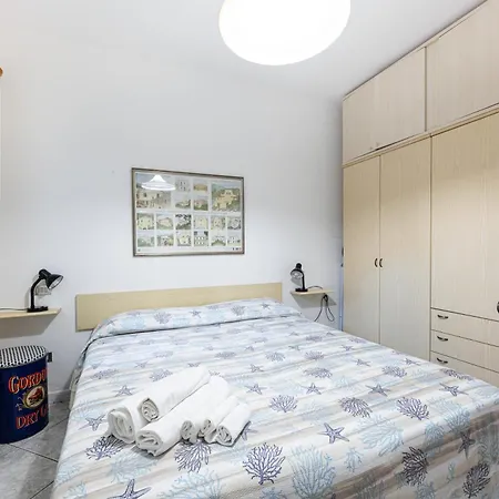 Casa Anna A - Goelba Apartment *