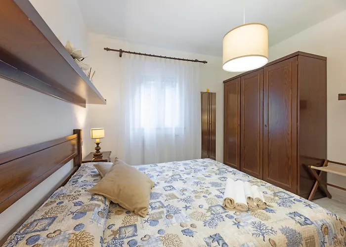 Casa Anna A - Goelba דירה פומונטה